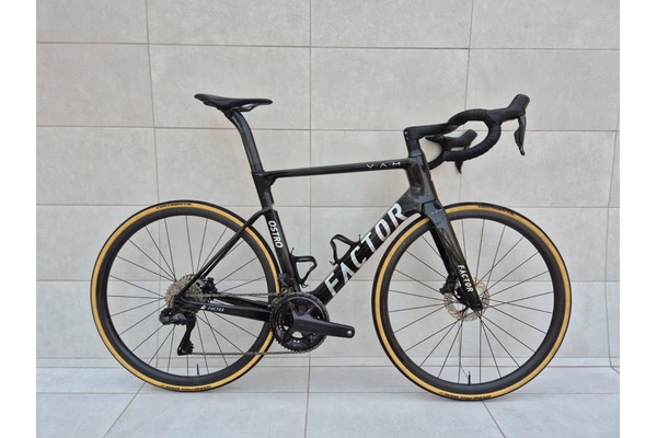 Omer's Factor 1 (1) Bike Point Tenerife Bike Hire & Bike Rental - Bikes