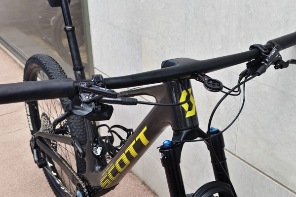 Scott Spark Rc Team Issue Grande L 1 Bike Point Tenerife Bike Hire & Bike Rental