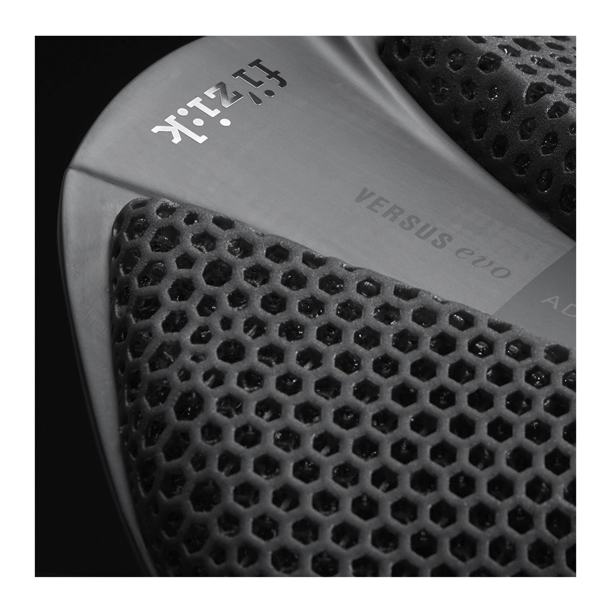 Sillin Fizik Antares Adaptive 00 Versus Evo Black Regular